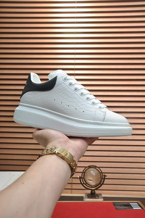 Picture of Alexander McQueen Shoes _SKUAlexanderMcQueensz35-44h0804105
